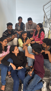 Digital marketing internship team enjoying a break at Tekvocation's workspace.